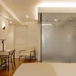 Livo Boutique Living 酒店 *