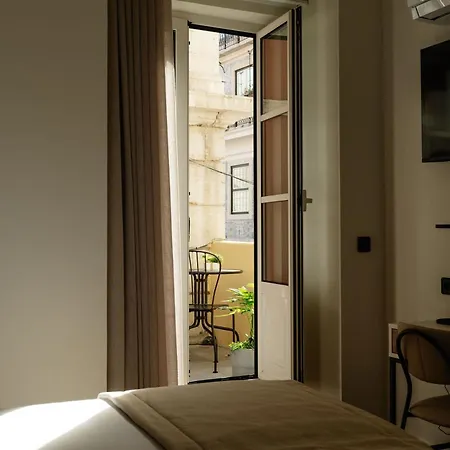 Πανσιόν Livo Boutique Living