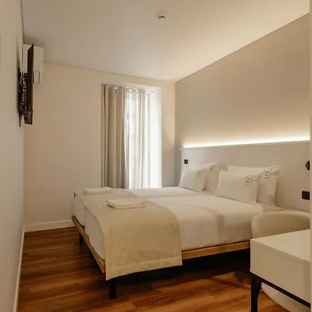 Πανσιόν Livo Boutique Living 3*