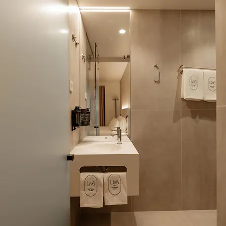 فندق Livo Boutique Living *